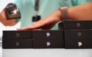 Смартфоны Apple запретили использовать в служебных целях